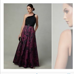 Size 16 long dress with pockets